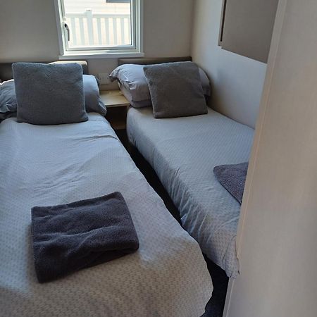 Hoburne Bashley Self-Catering Holiday Home นิวมิลตัน ภายนอก รูปภาพ