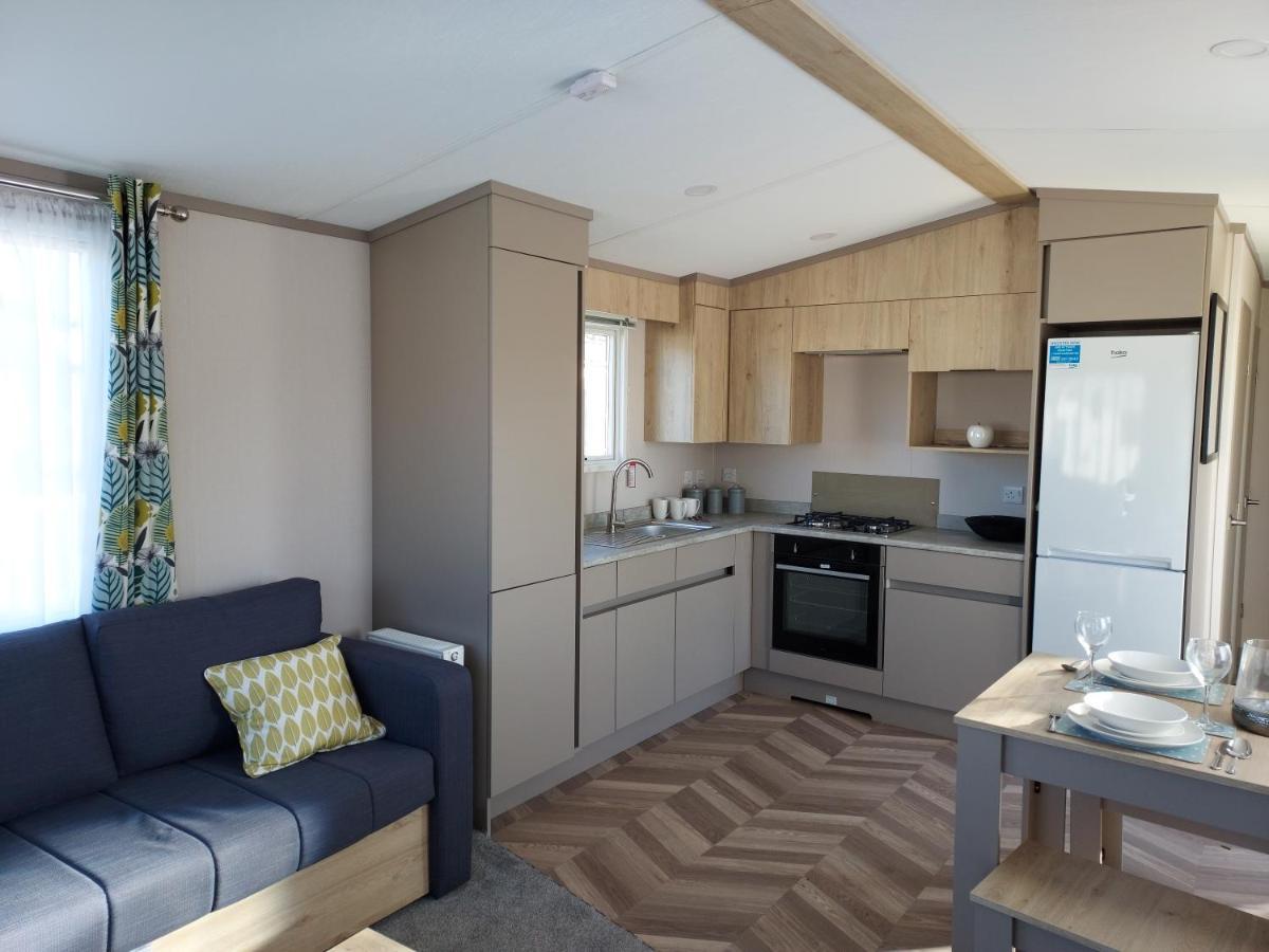 Hoburne Bashley Self-Catering Holiday Home นิวมิลตัน ภายนอก รูปภาพ