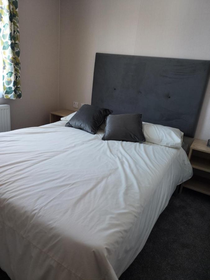 Hoburne Bashley Self-Catering Holiday Home นิวมิลตัน ภายนอก รูปภาพ