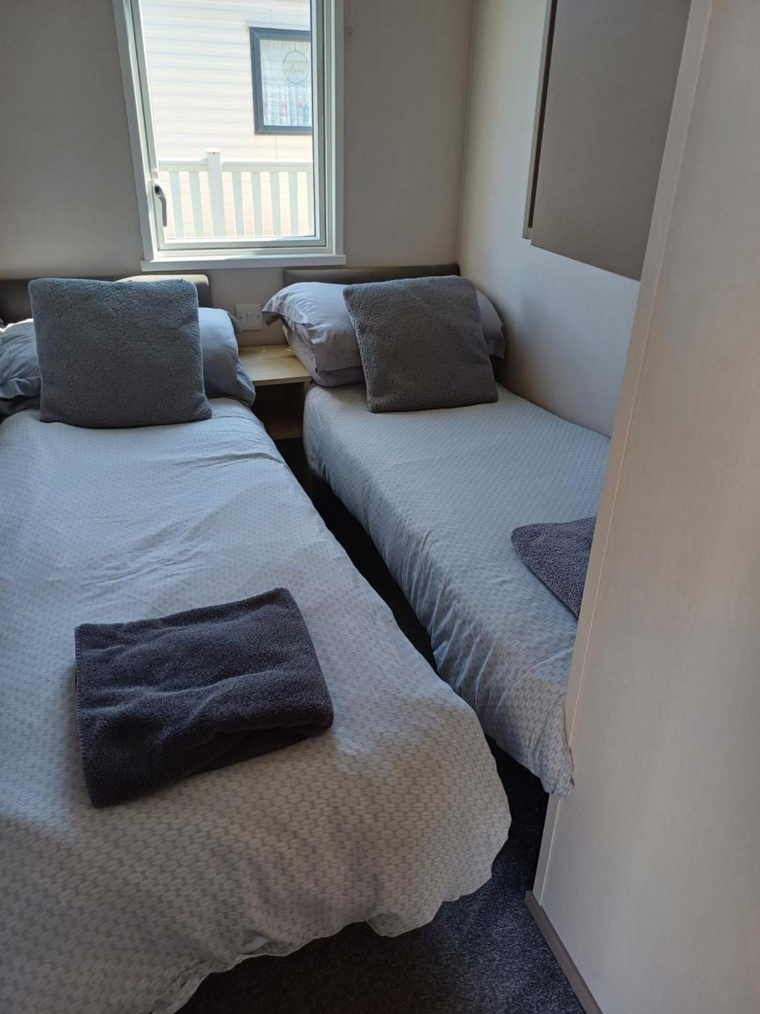 Hoburne Bashley Self-Catering Holiday Home นิวมิลตัน ภายนอก รูปภาพ